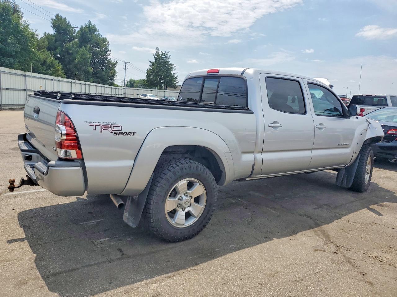 2013 TOYOTA TACOMA