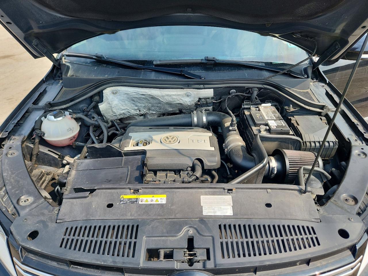 2015 VOLKSWAGEN TIGUAN