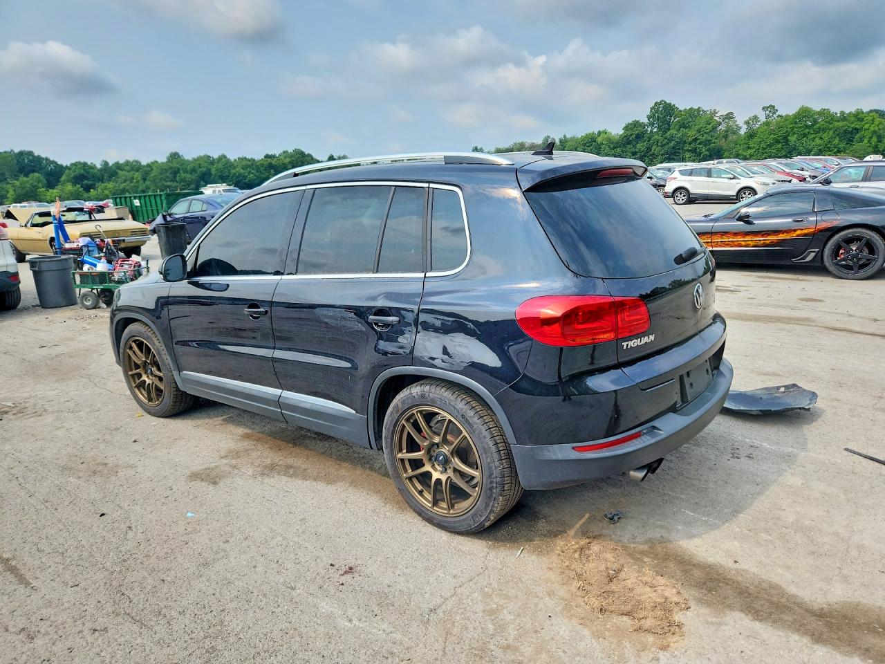 2015 VOLKSWAGEN TIGUAN