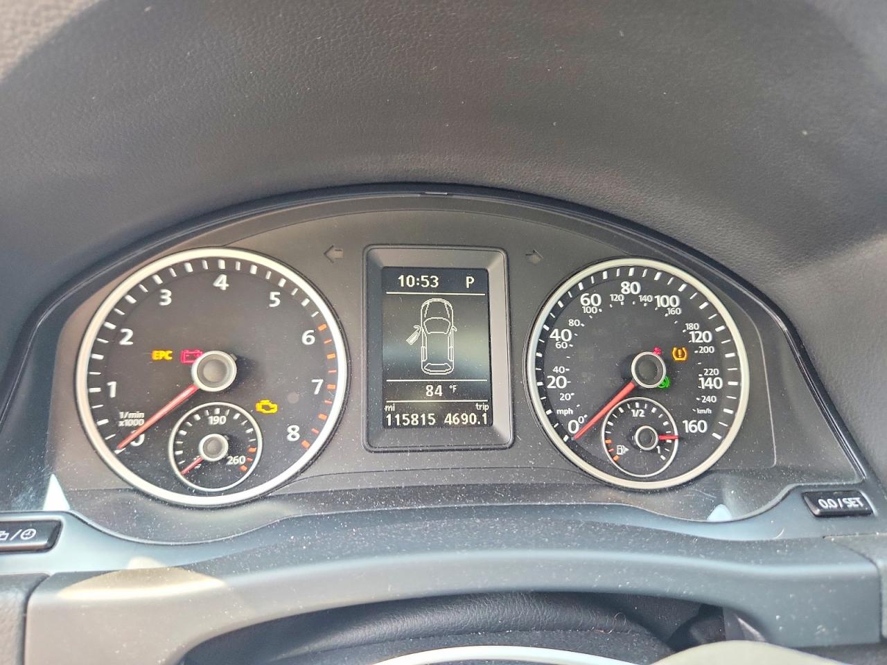 2015 VOLKSWAGEN TIGUAN