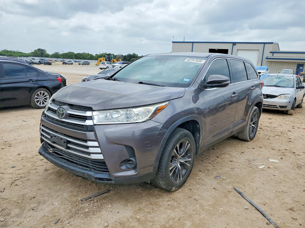 2019 TOYOTA HIGHLANDER