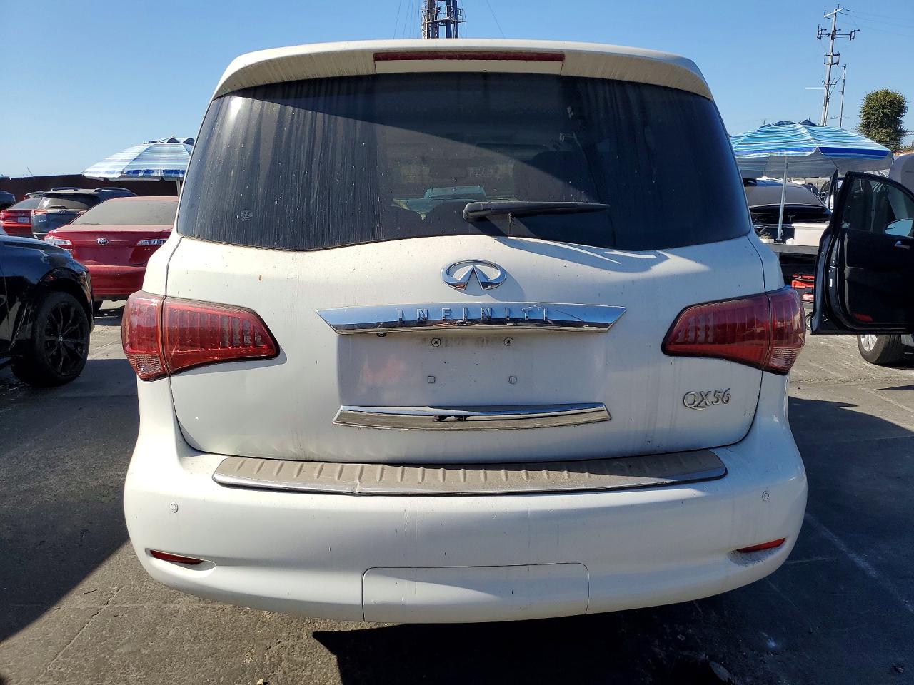 2012 INFINITI QX56