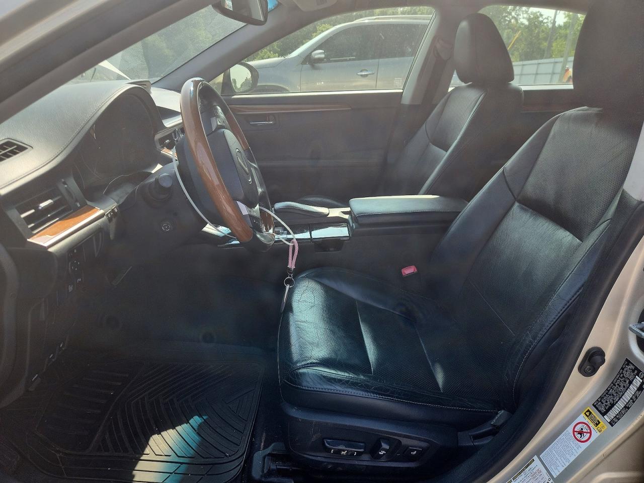 2013 LEXUS ES300