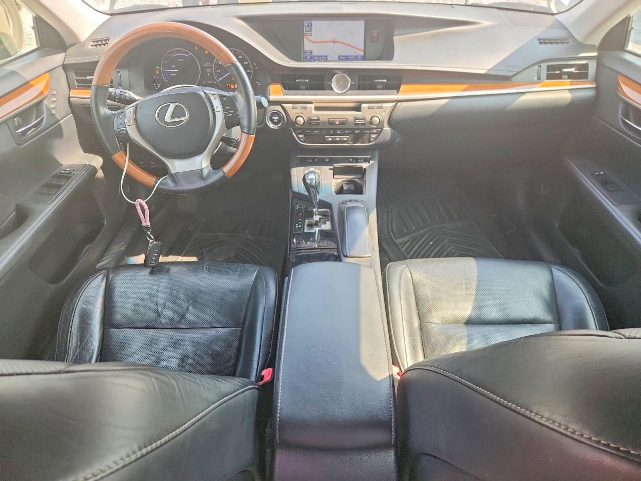 2013 LEXUS ES300