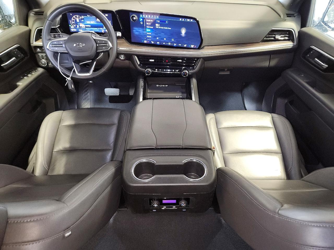 2025 CHEVROLET SUBURBAN