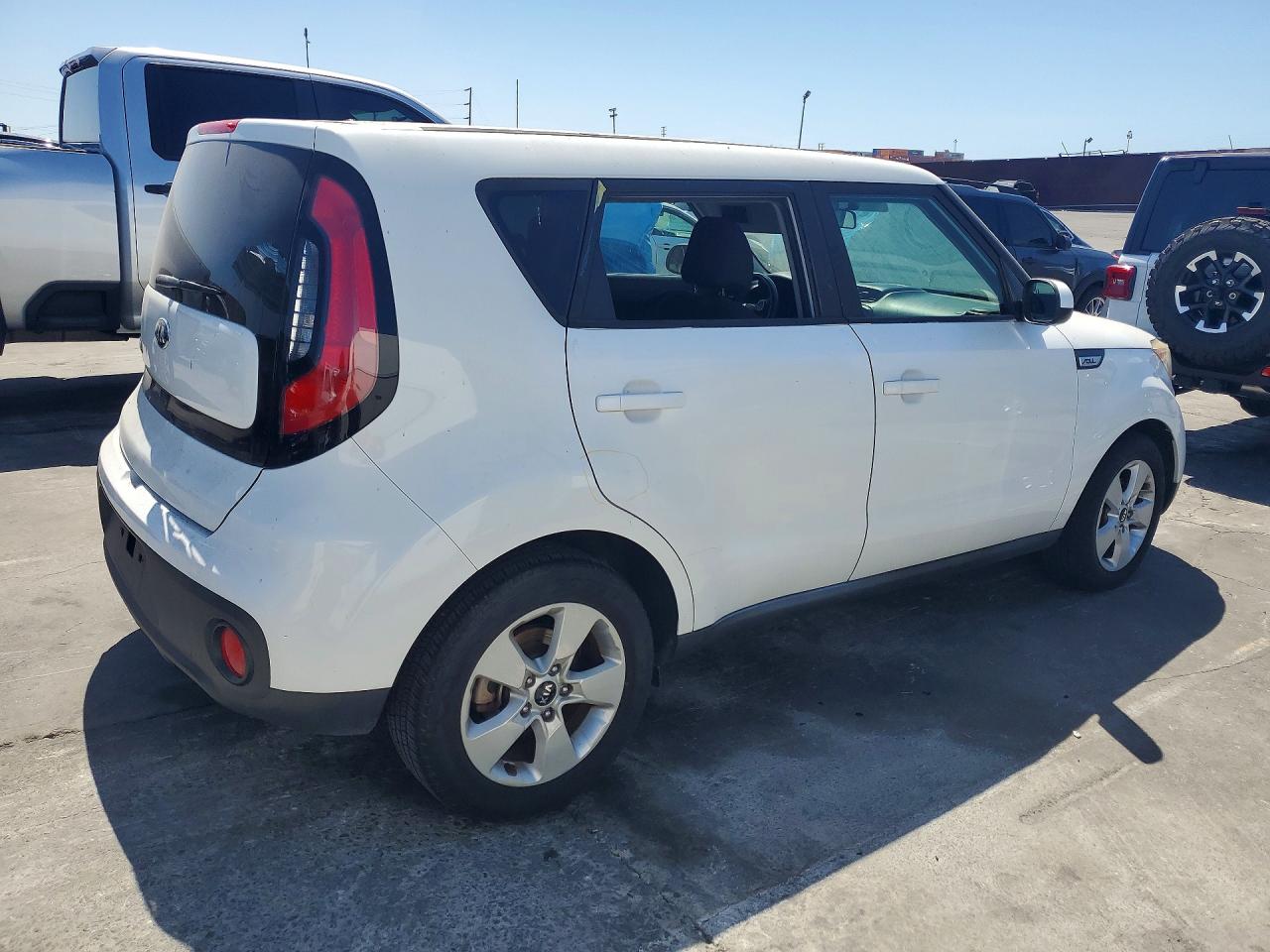 2017 KIA SOUL