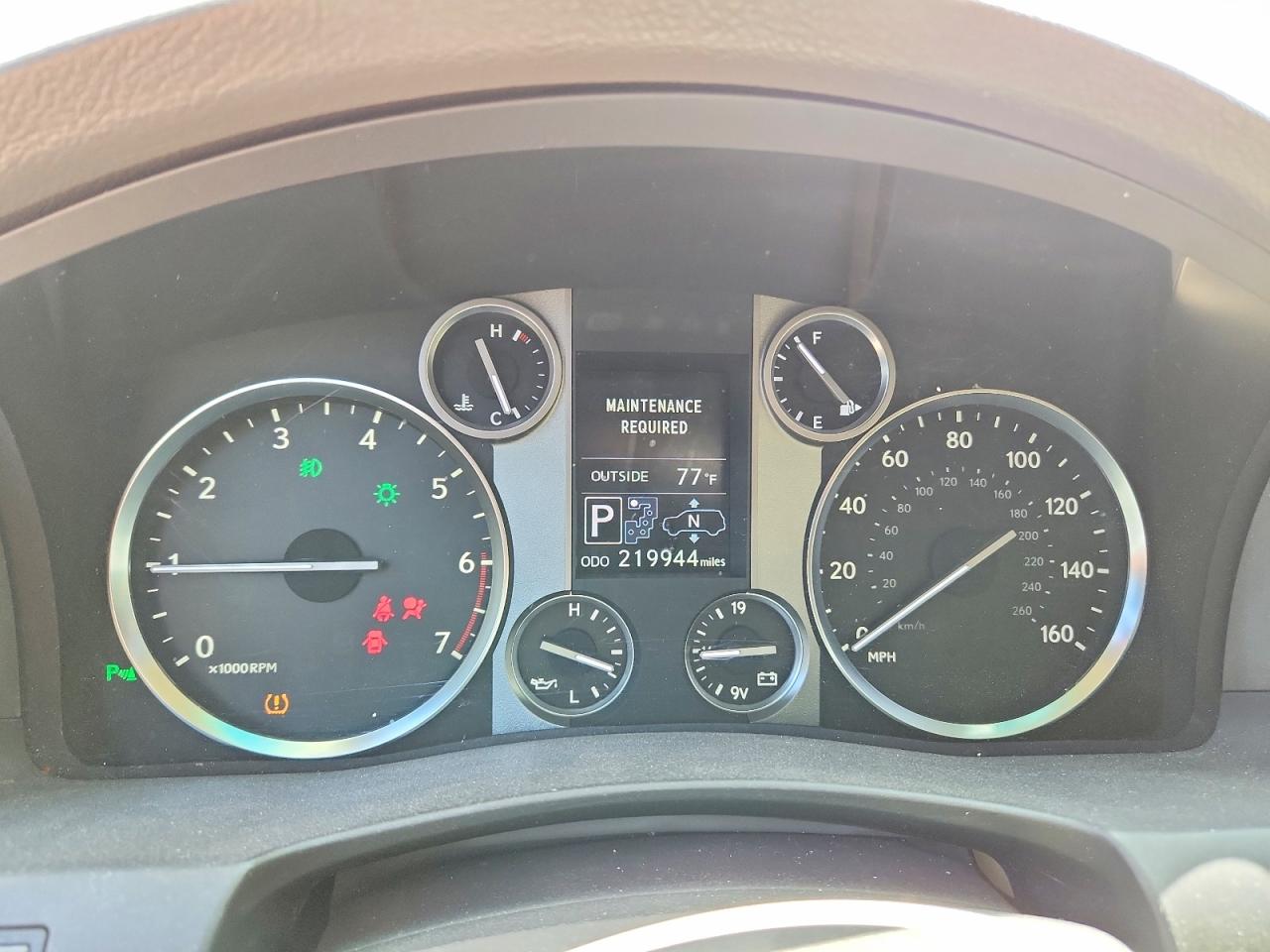 2013 LEXUS LX570