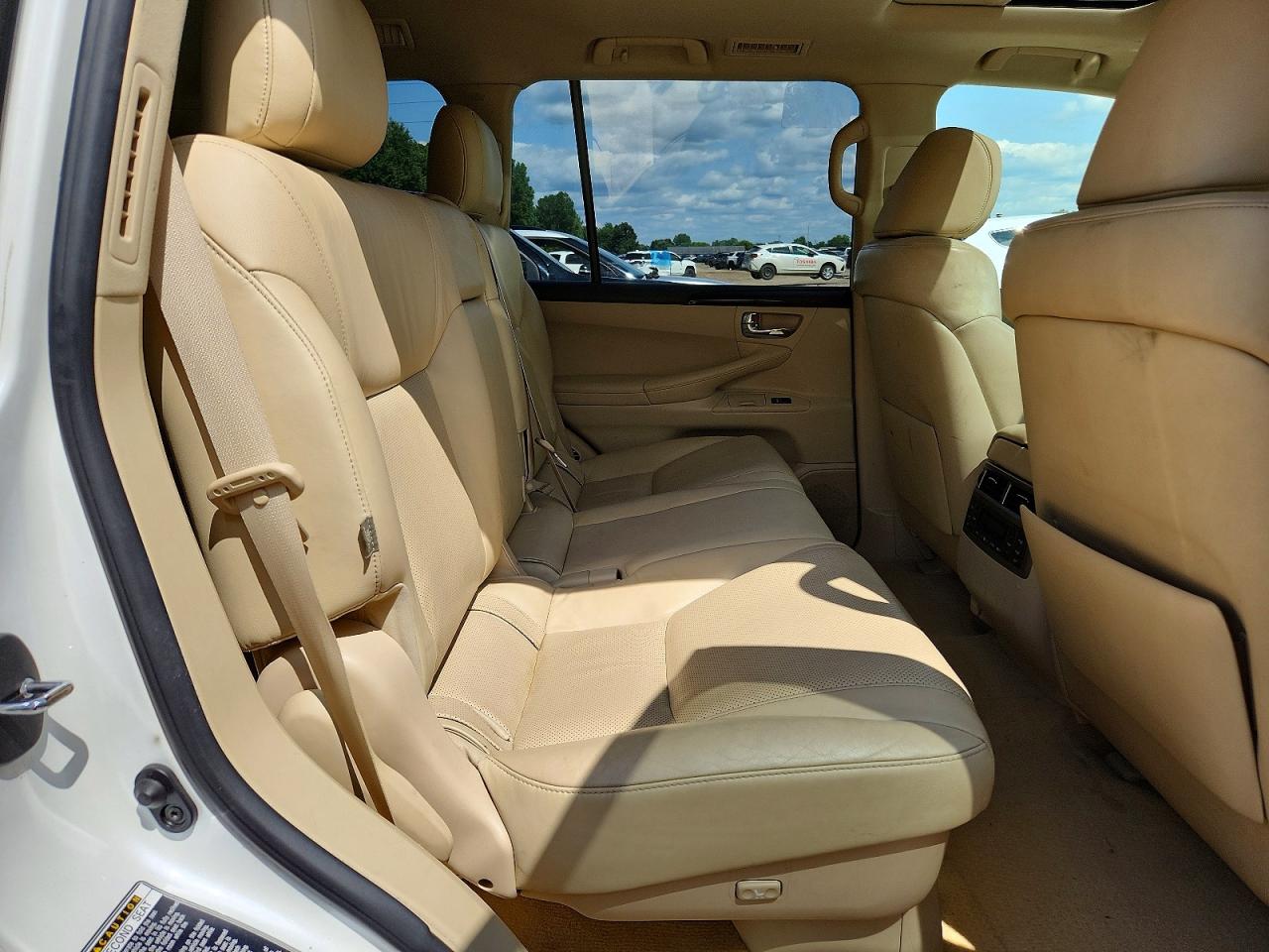 2013 LEXUS LX570