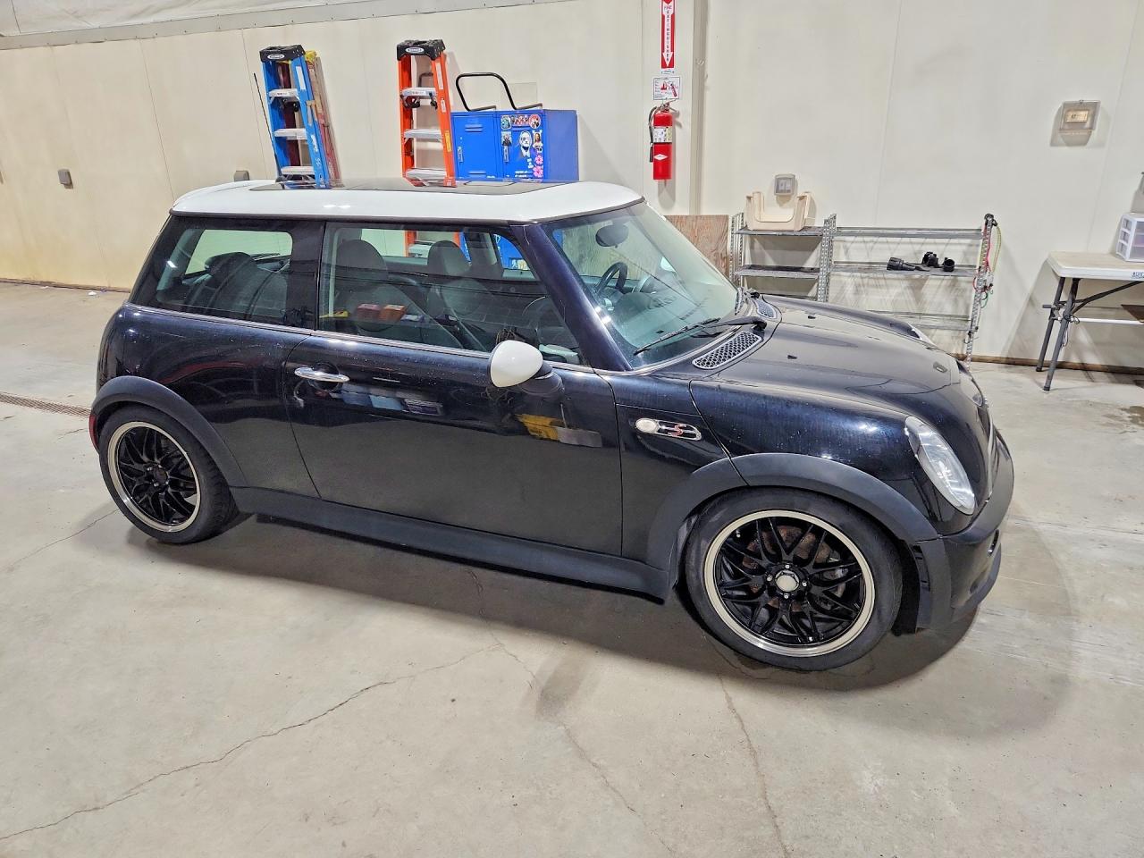 2003 MINI COOPER