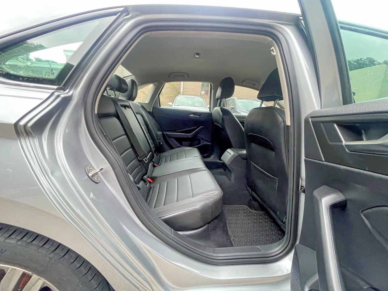 2022 VOLKSWAGEN JETTA