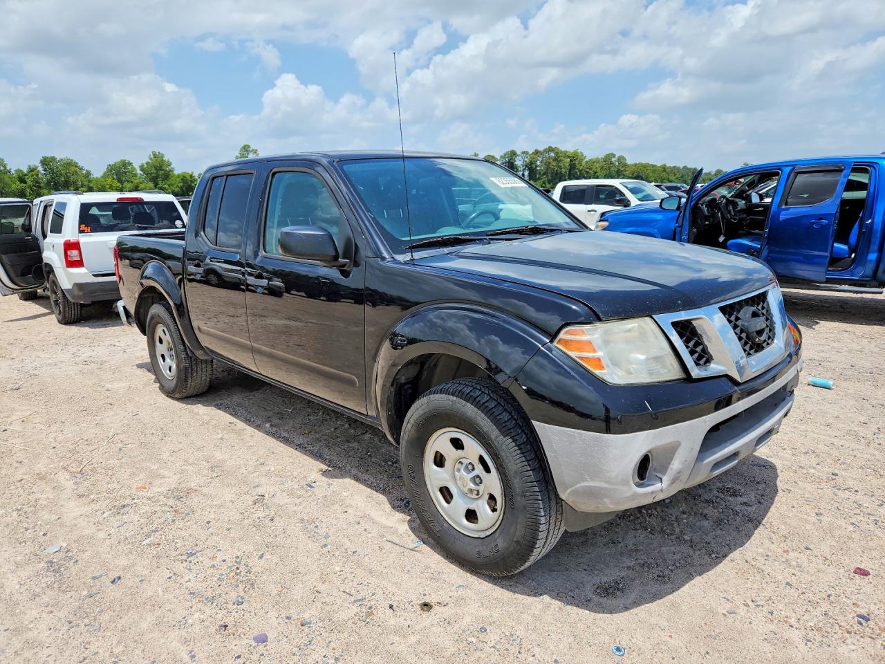 2016 NISSAN FRONTIER