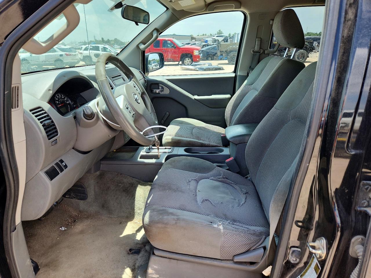 2016 NISSAN FRONTIER