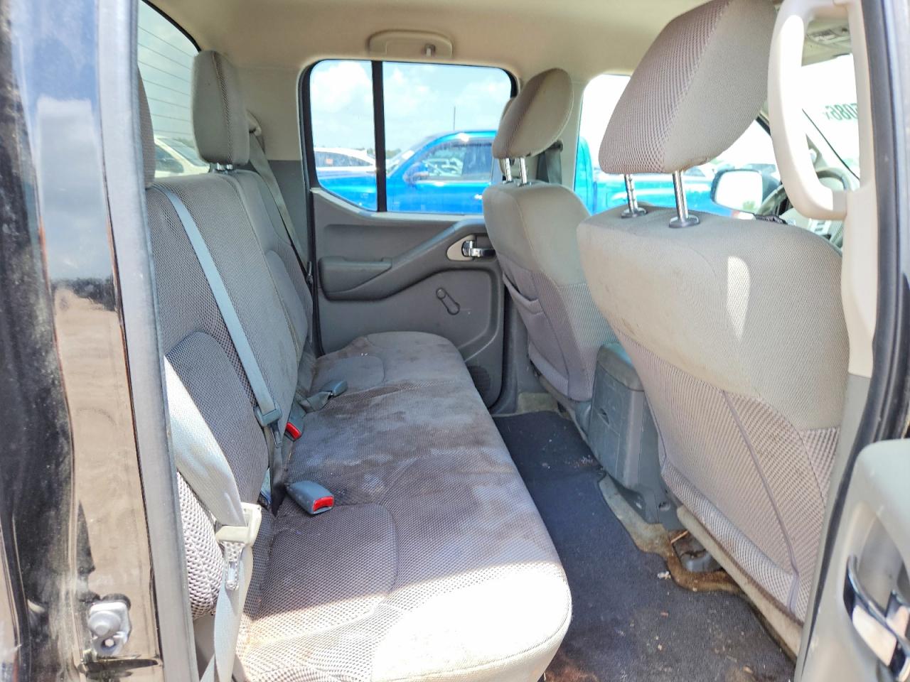 2016 NISSAN FRONTIER
