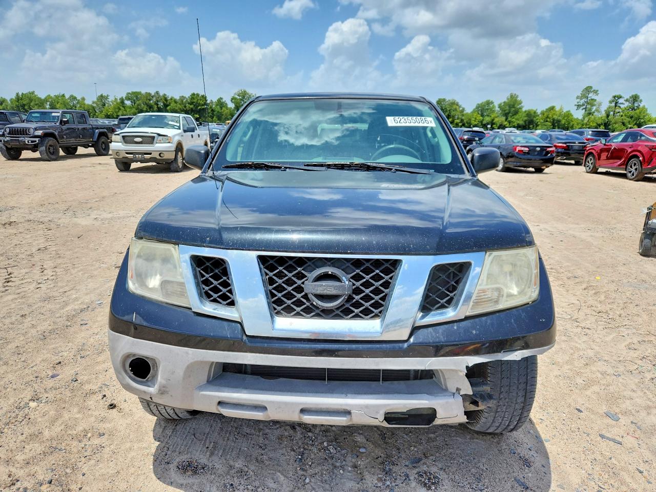 2016 NISSAN FRONTIER