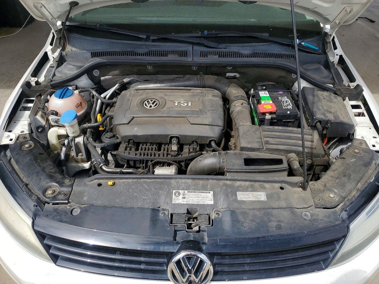 2014 VOLKSWAGEN JETTA
