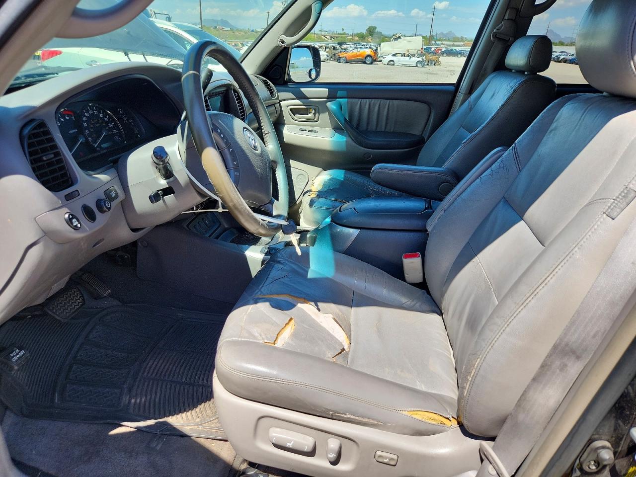 2005 TOYOTA SEQUOIA