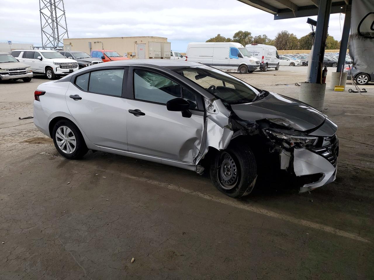 2025 NISSAN VERSA