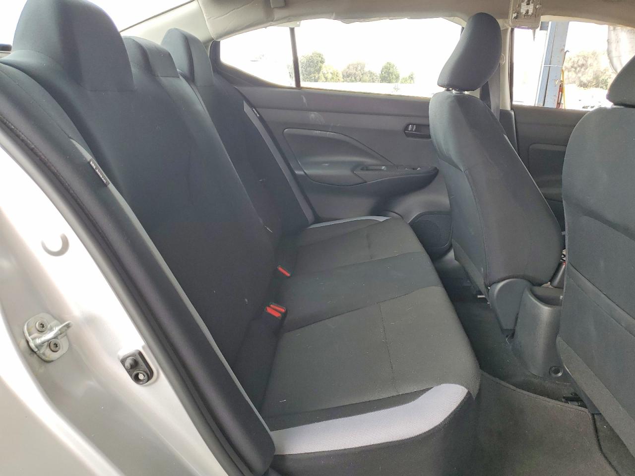 2025 NISSAN VERSA