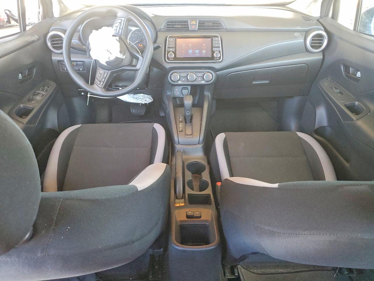 2025 NISSAN VERSA