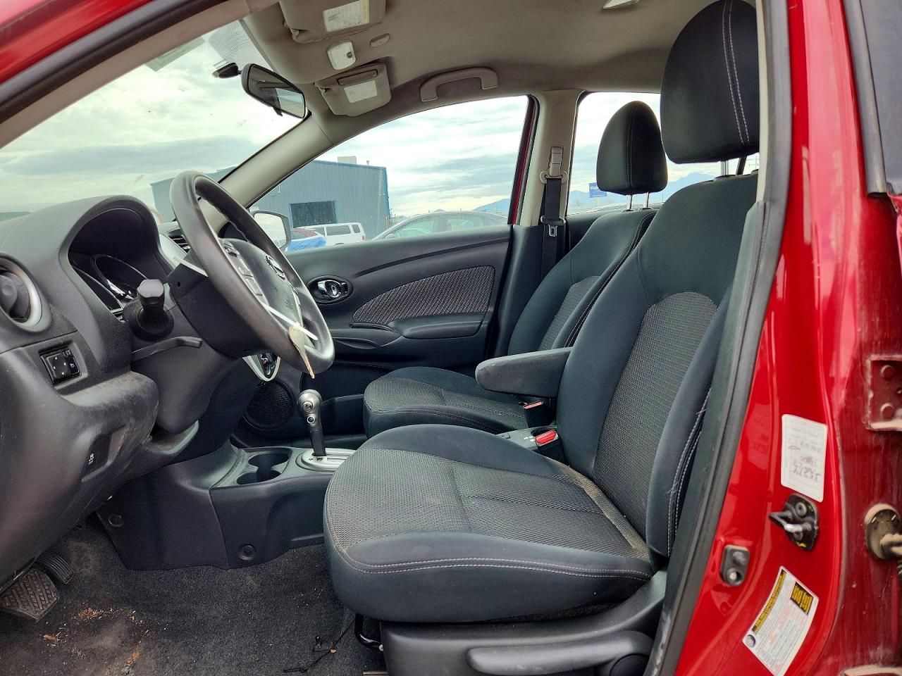2015 NISSAN VERSA