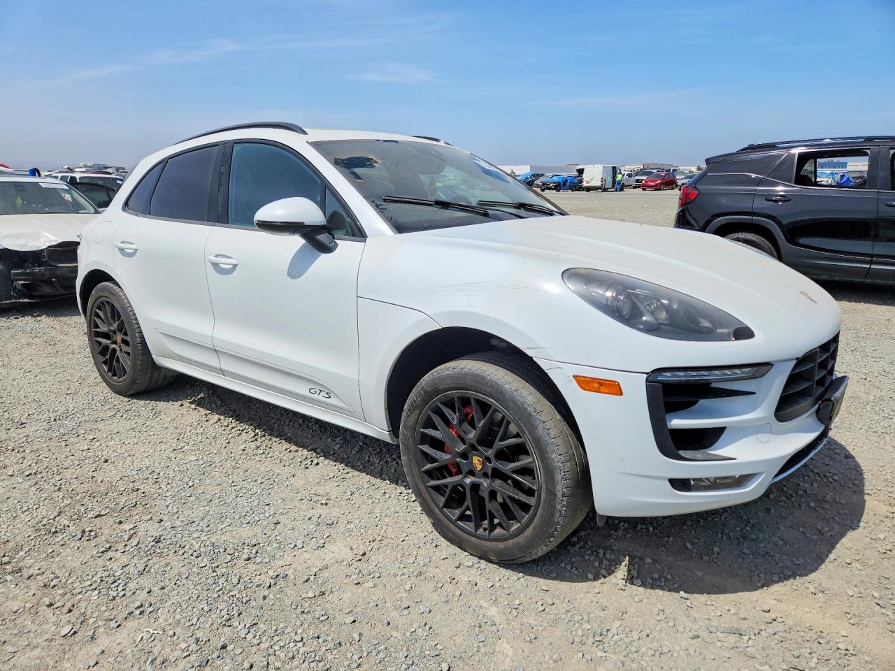 2017 PORSCHE MACAN