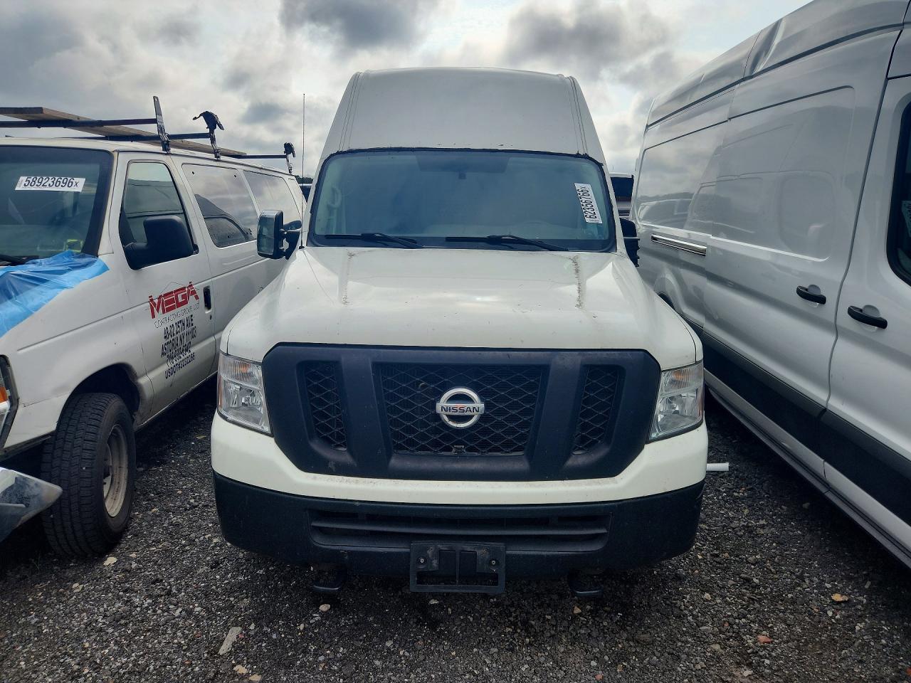 2018 NISSAN NV