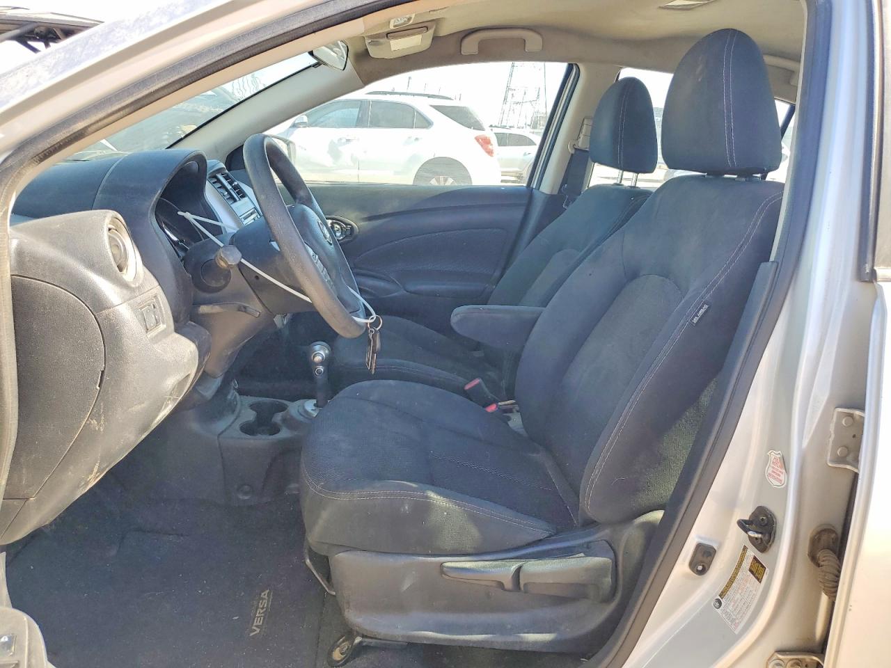 2017 NISSAN VERSA