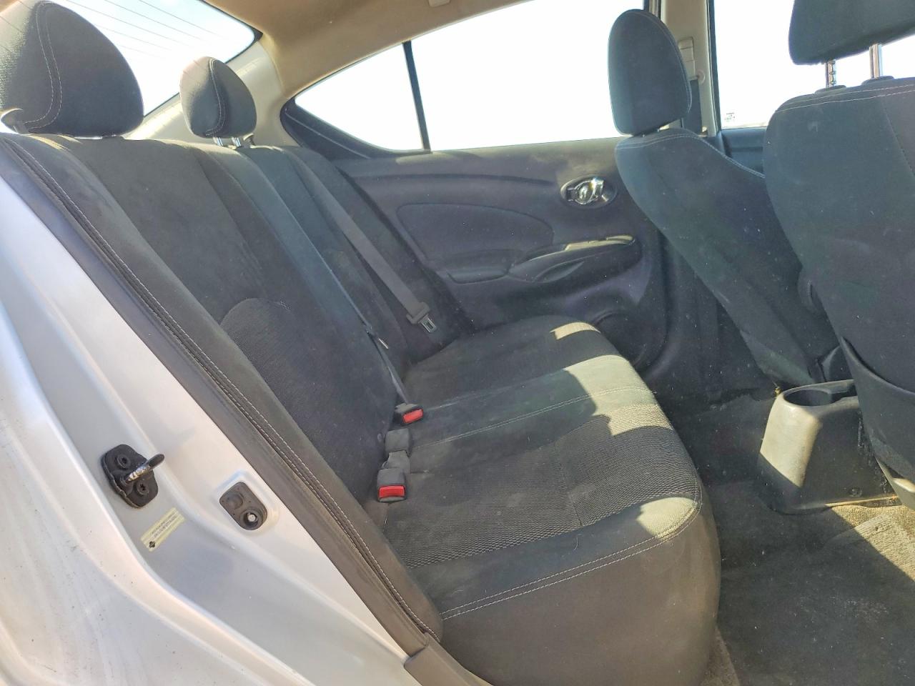 2017 NISSAN VERSA