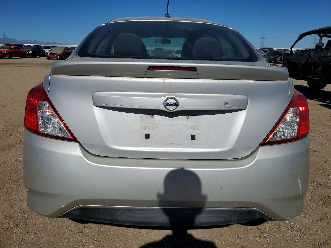 2017 NISSAN VERSA