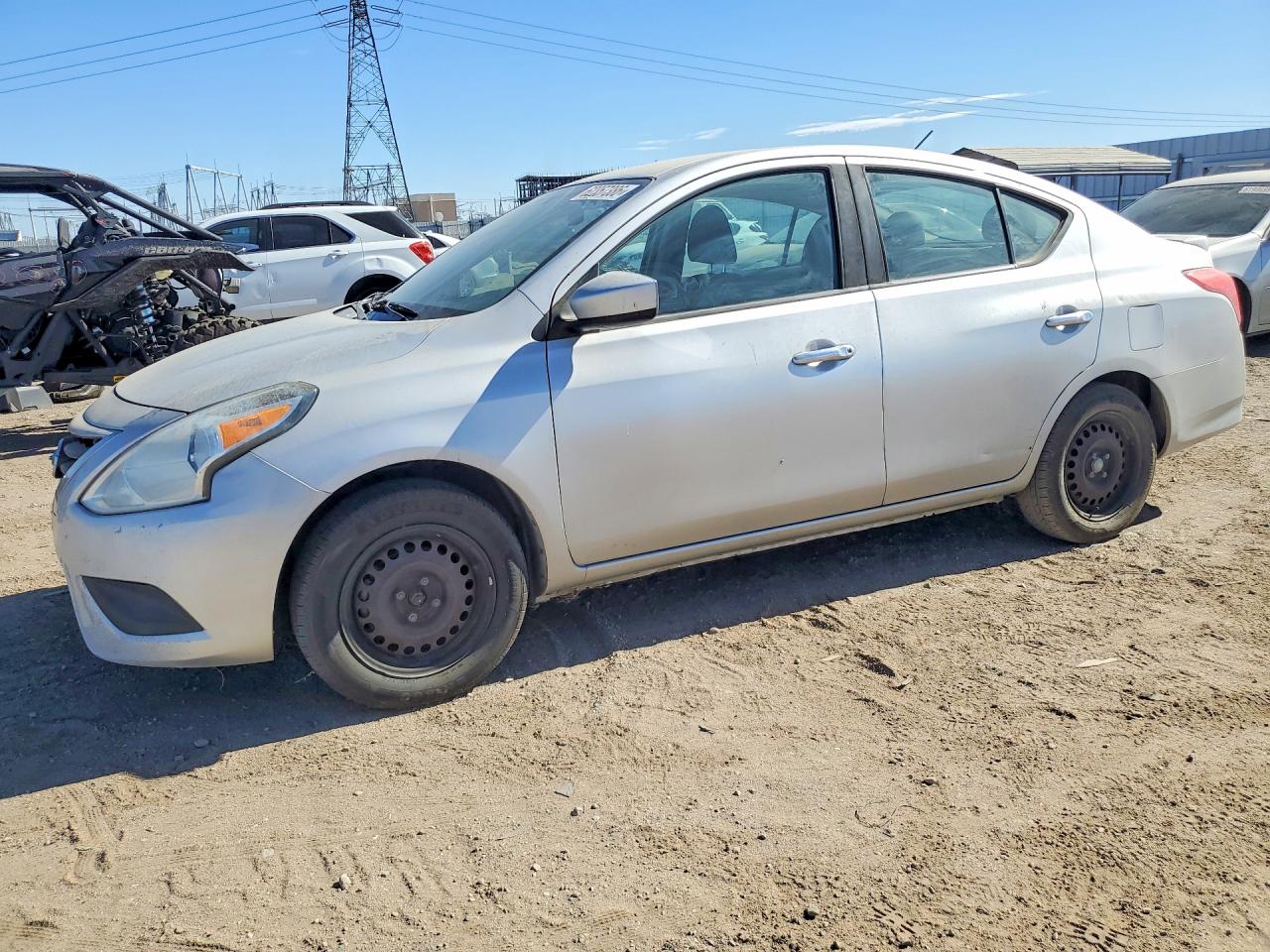 2017 NISSAN VERSA