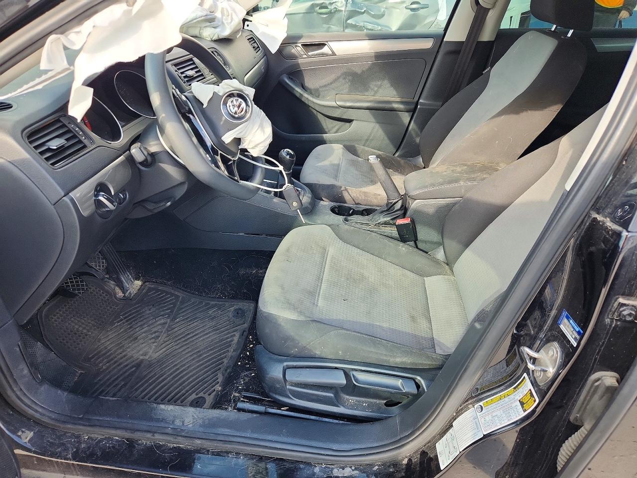 2017 VOLKSWAGEN JETTA