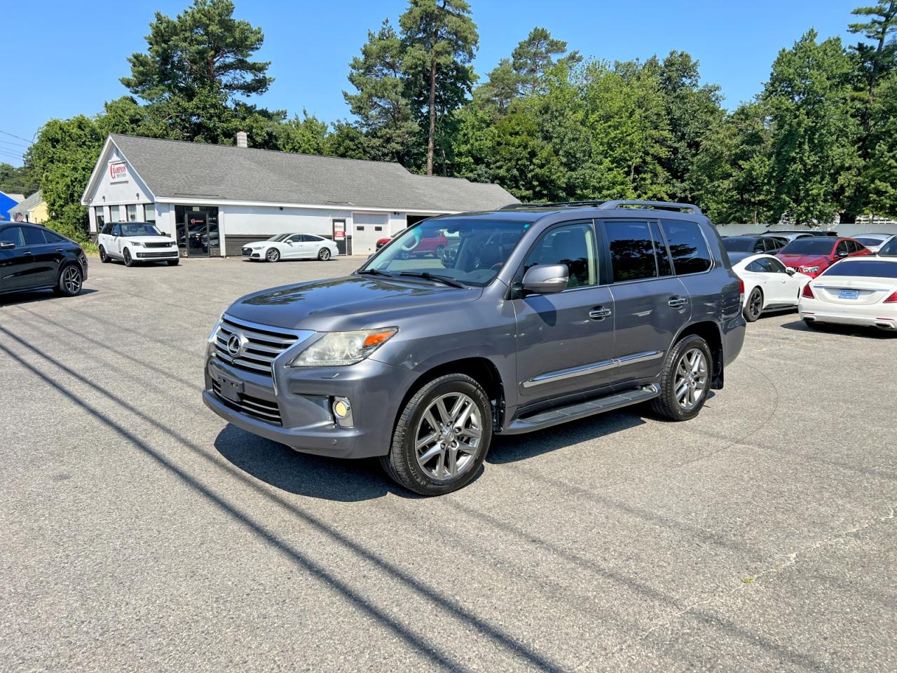2013 LEXUS LX570