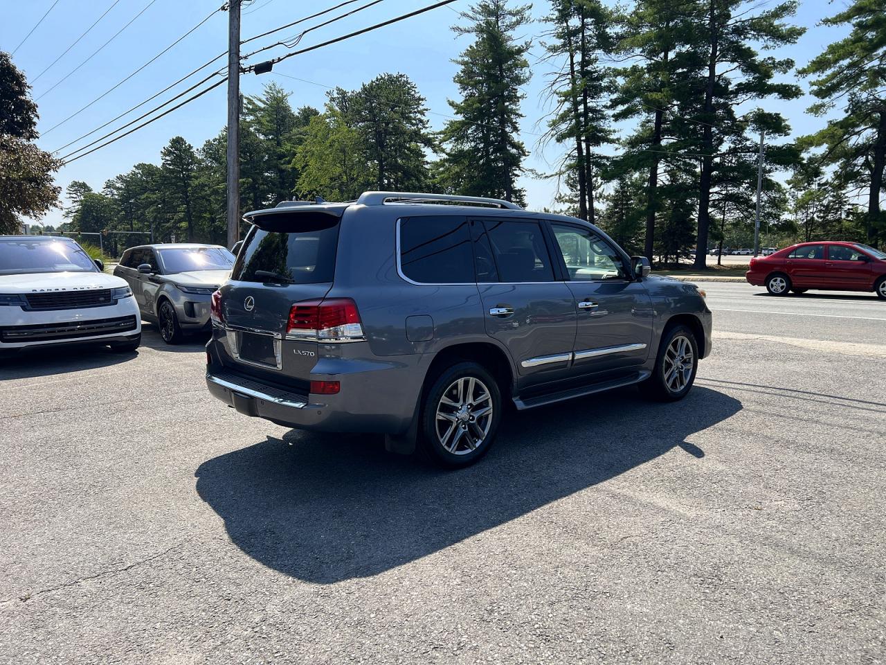 2013 LEXUS LX570