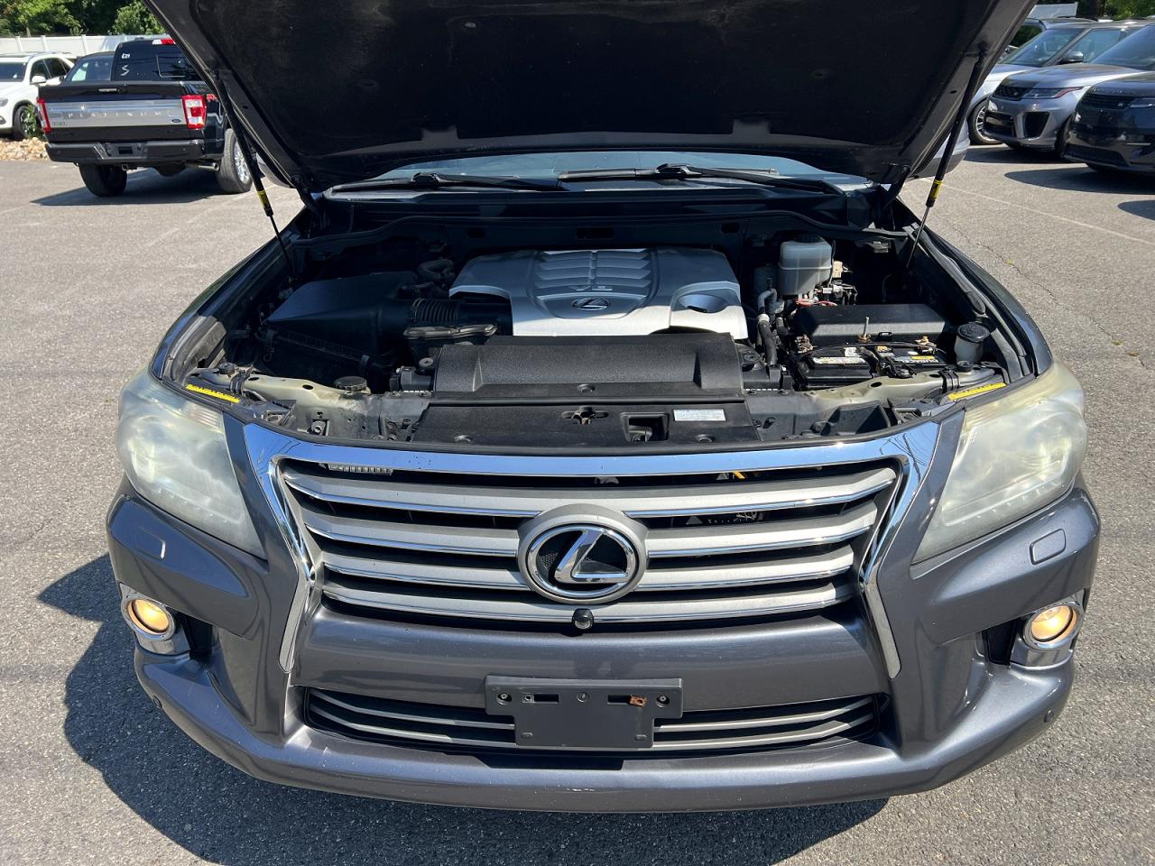 2013 LEXUS LX570