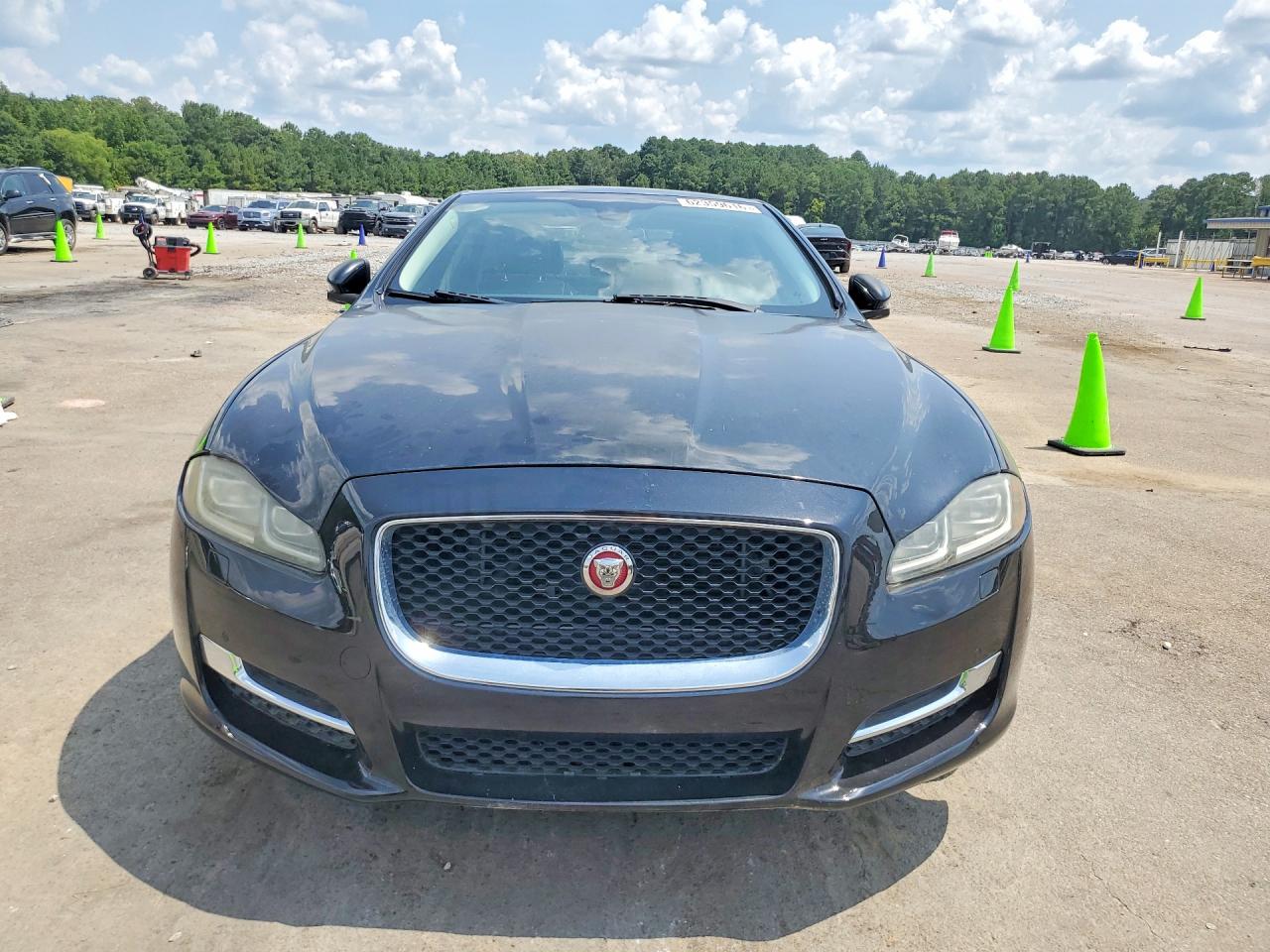 2016 JAGUAR XJ