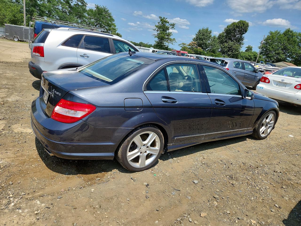 2011 MERCEDES-BENZ C-CLASS