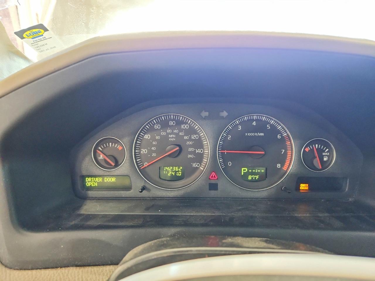 2005 VOLVO XC70