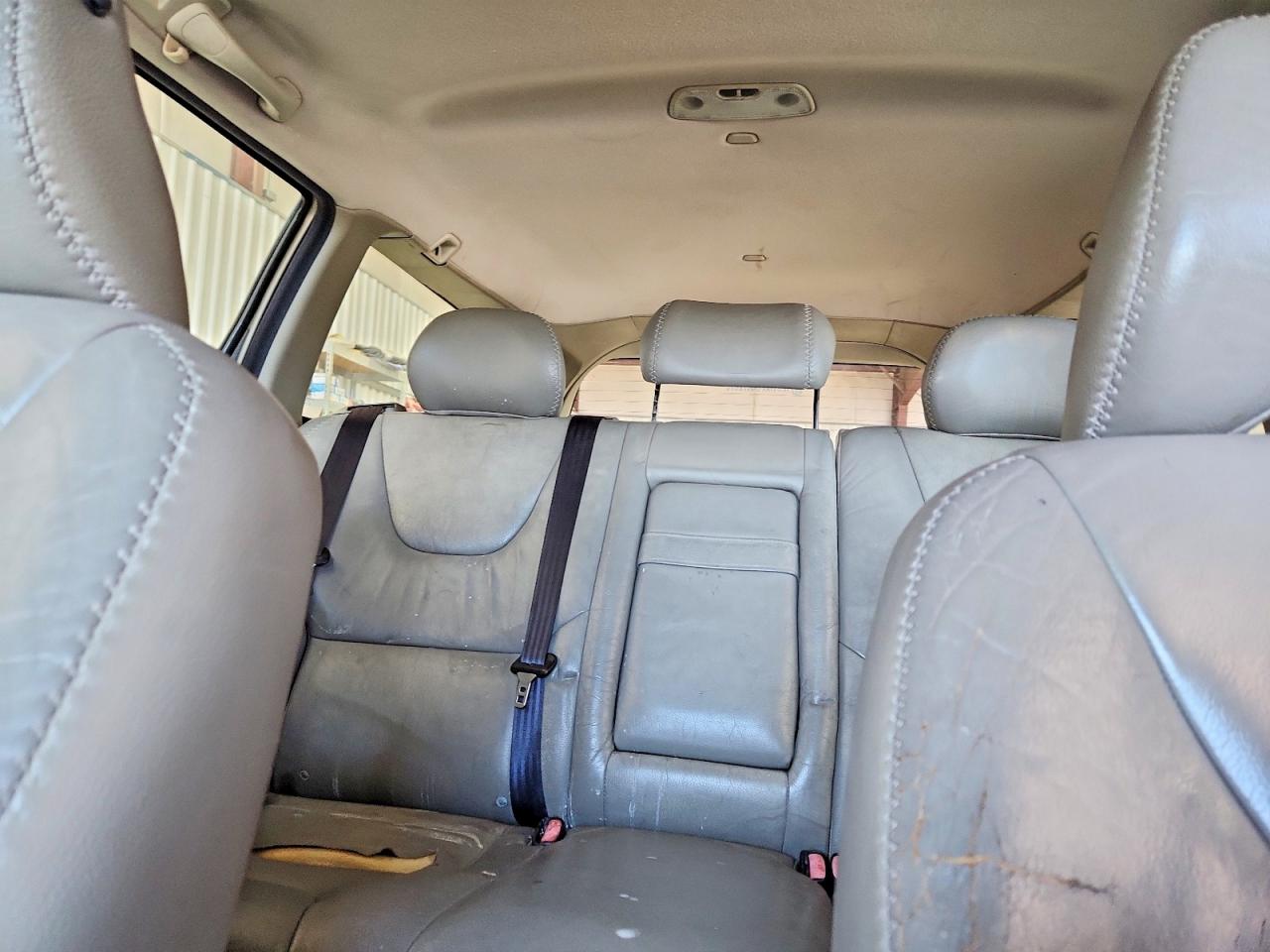 2005 VOLVO XC70