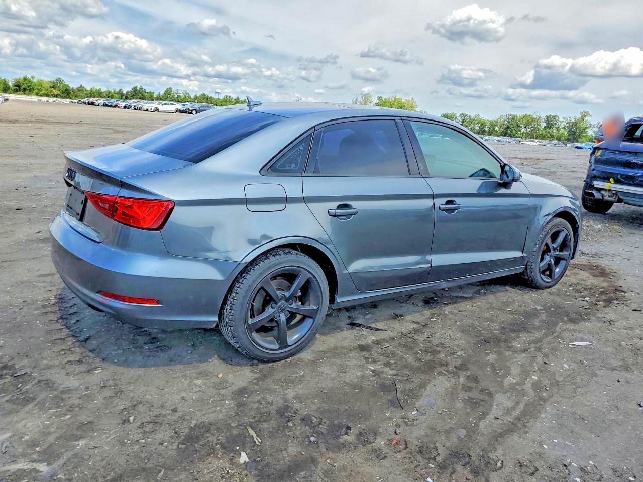 2013 AUDI A3
