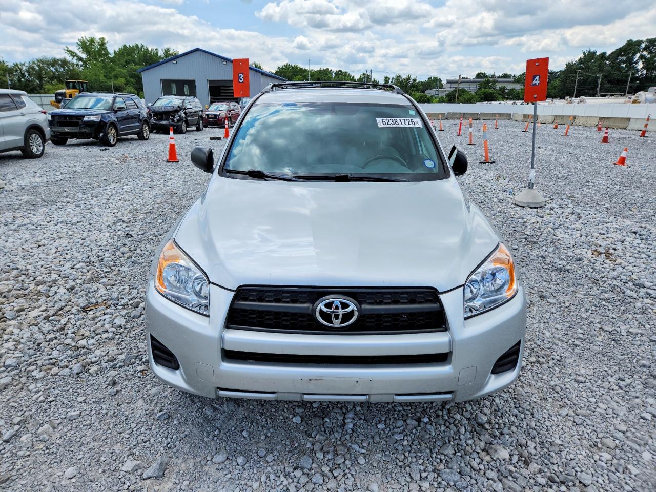 2011 TOYOTA RAV4