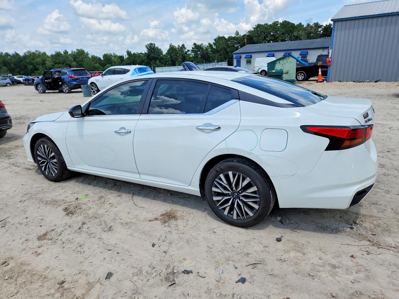 2025 NISSAN ALTIMA