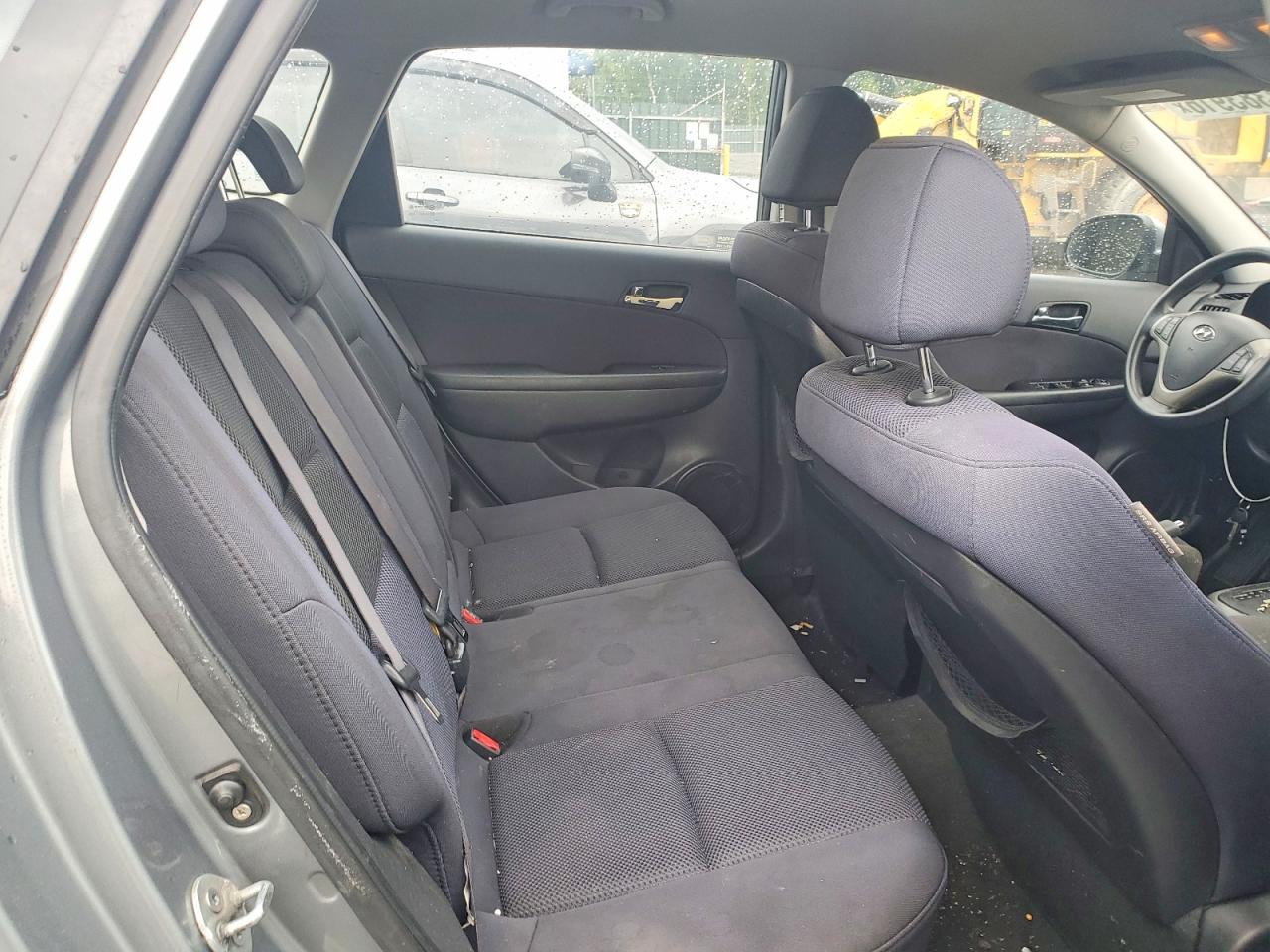 2010 HYUNDAI ELANTRA