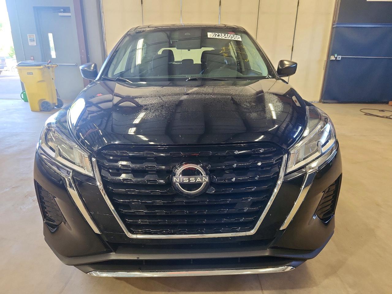 2024 NISSAN KICKS
