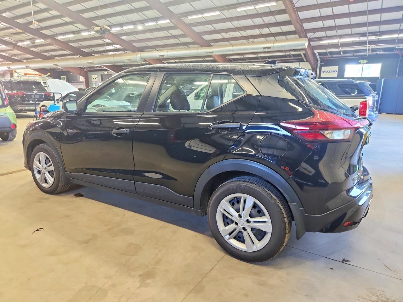 2024 NISSAN KICKS