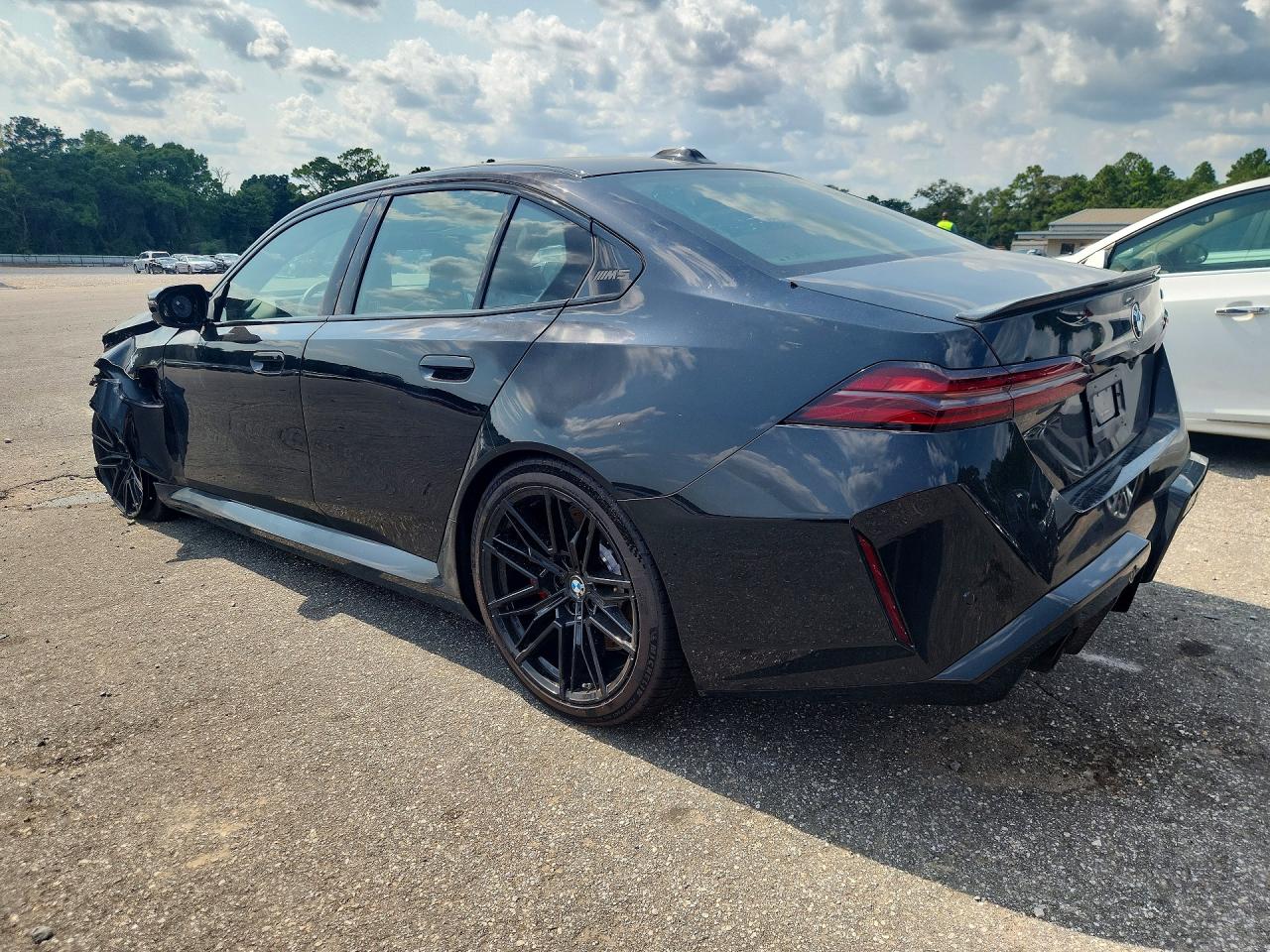 2025 BMW M5