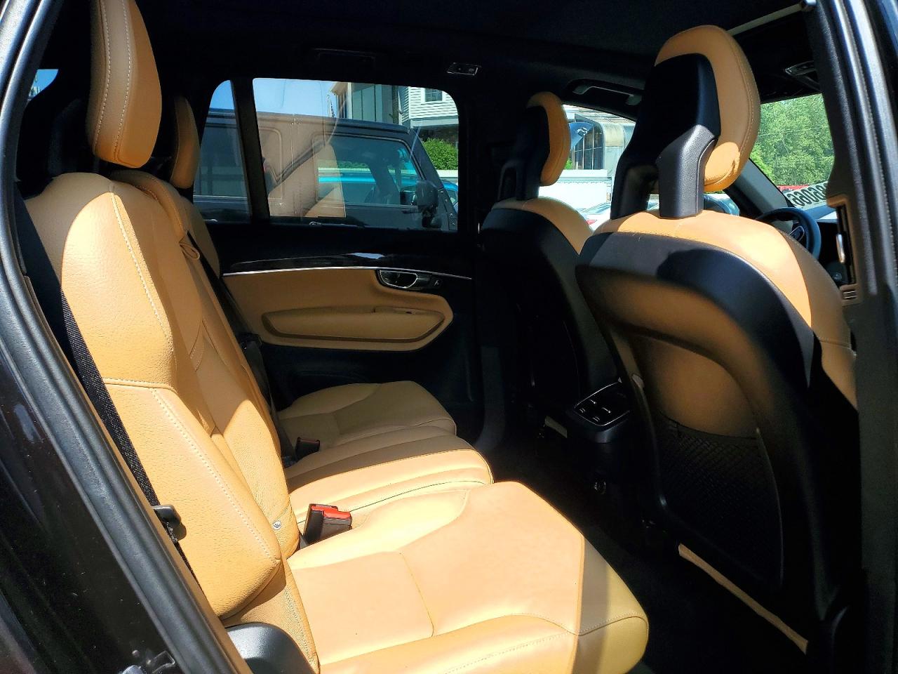 2016 VOLVO XC90