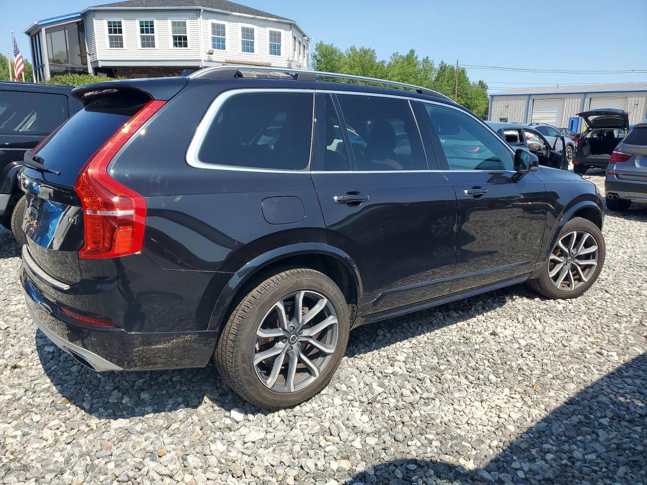 2016 VOLVO XC90