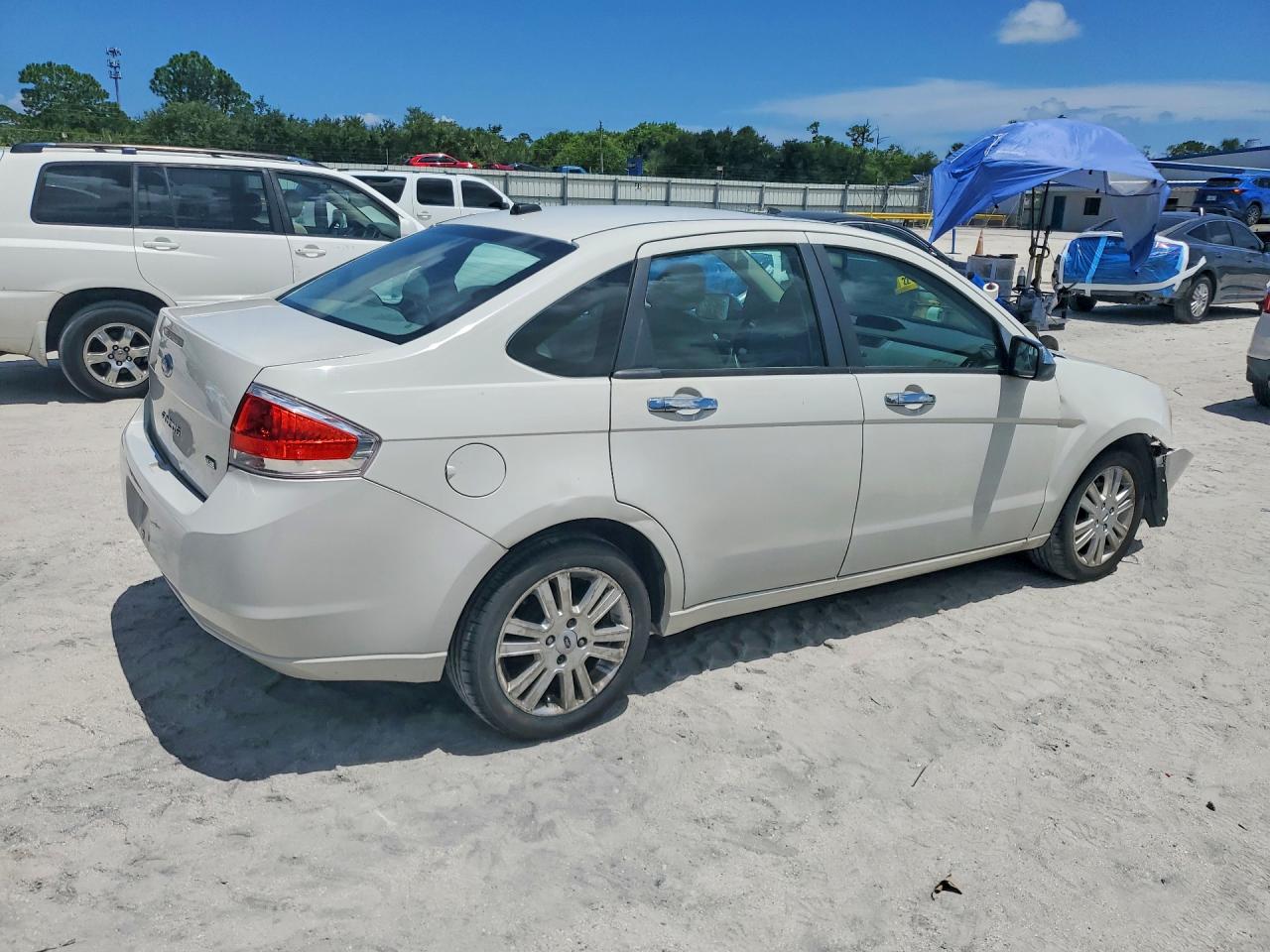 2011 FORD FOCUS