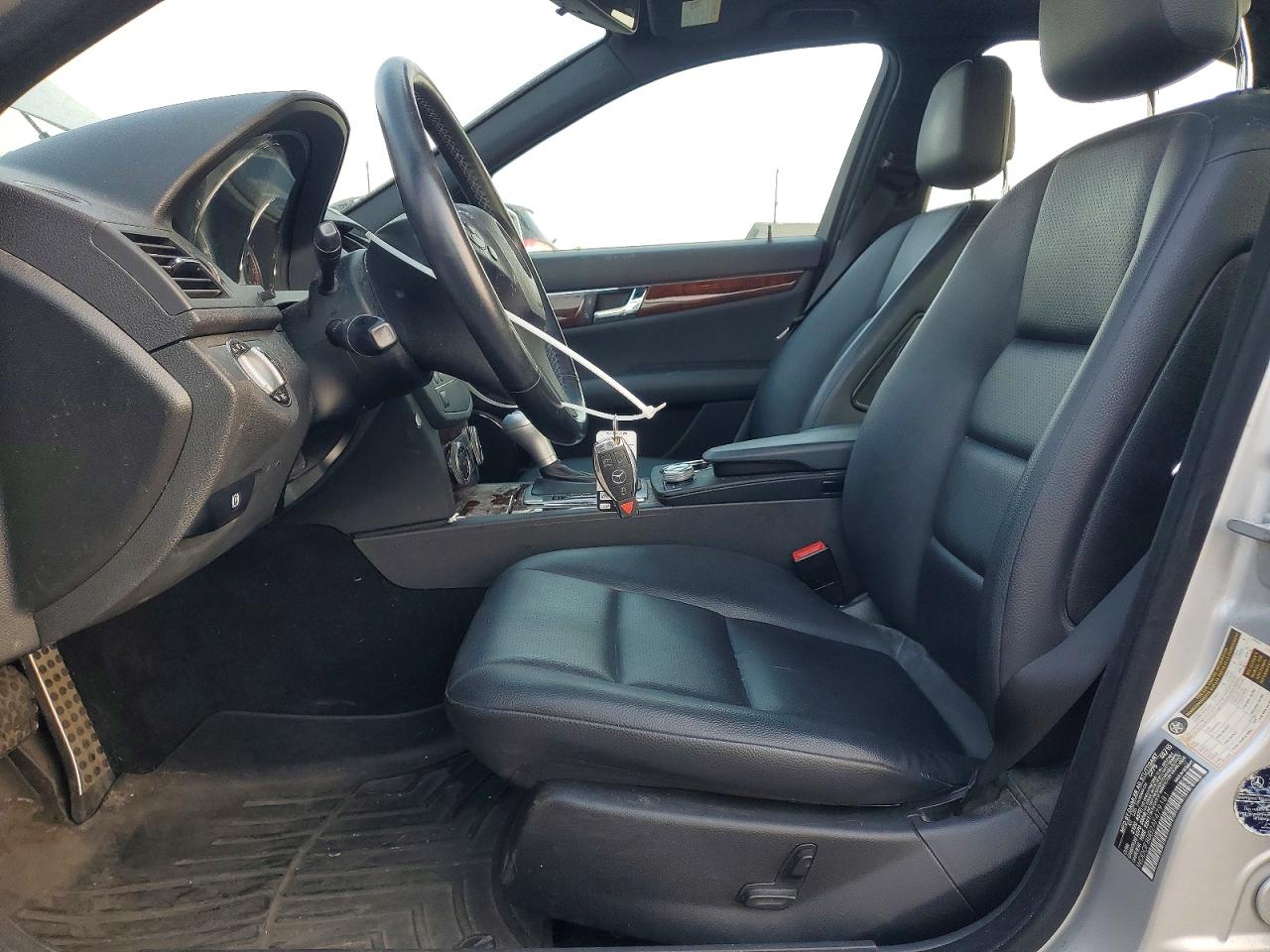 2010 MERCEDES-BENZ C-CLASS