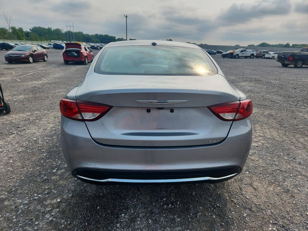 2015 CHRYSLER 200